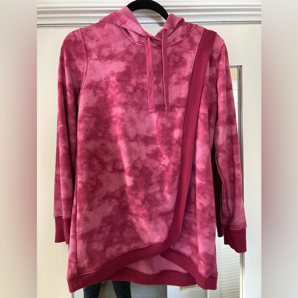 Nursing sweatshirt